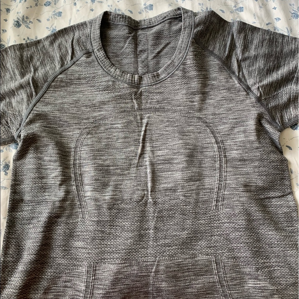 Lululemon Swiftly Tech Short Sleeve
